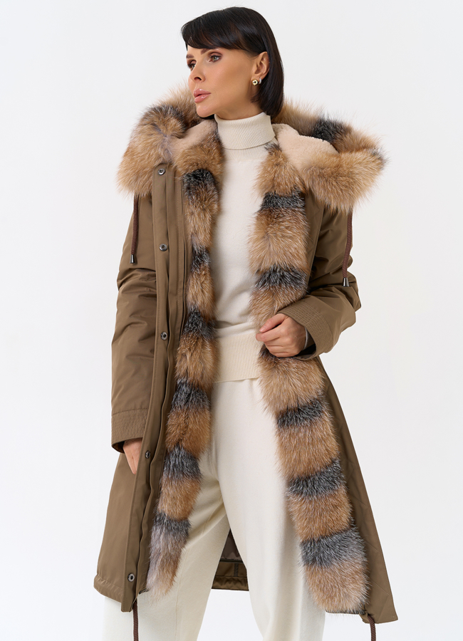 Женская парка с капюшоном из меха лисы модель № 31993 меха малина