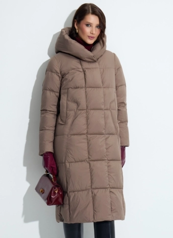 Женский пуховик с капюшоном фото