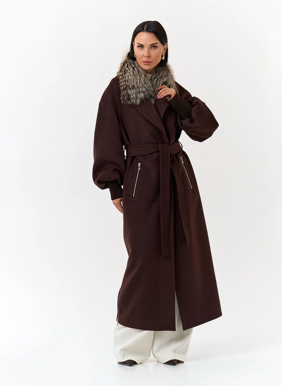 Женское длинное пальто с отделкой из меха лисы