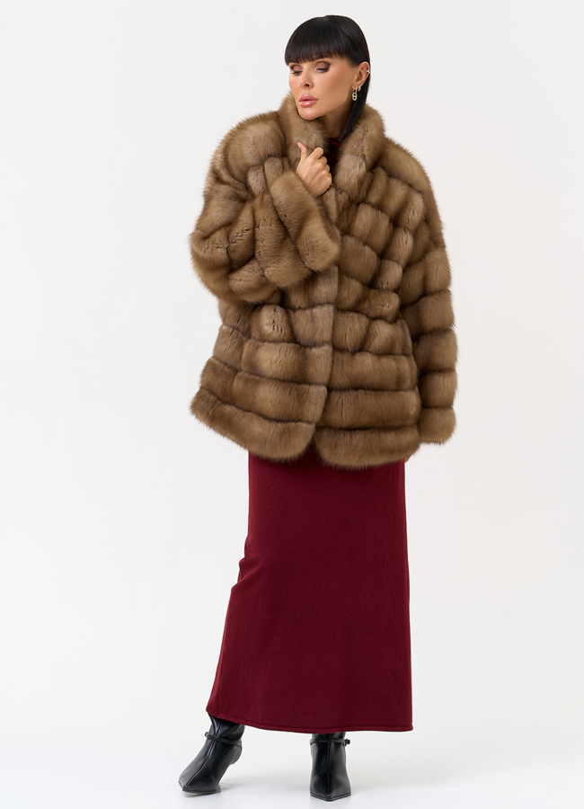 Женская шуба из куницы с воротником модель № 31550 универмаг малина