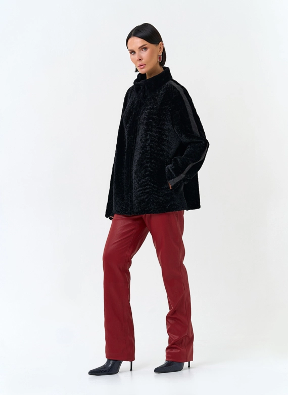 Женская двухсторонняя дубленка из натурального меха с воротником стойкой фото