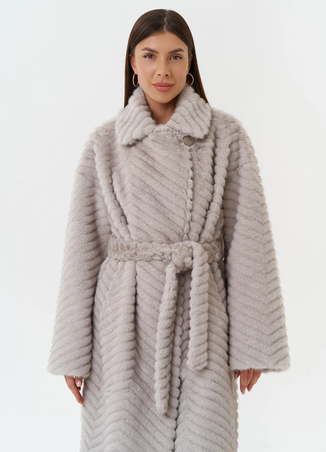 Женское пальто из эко меха с поясом модель № 28452 в рассрочку