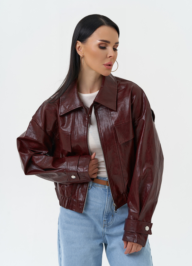 фото Куртка бомбер из эко кожи бордового цвета модель № 30315