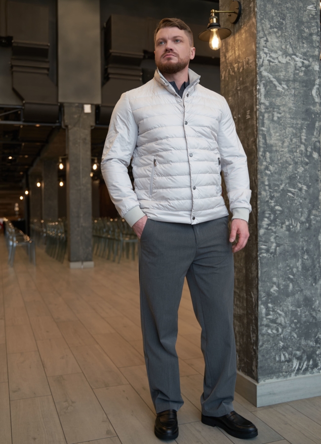 Мужская куртка серого цвета модель № 30210 в кредит