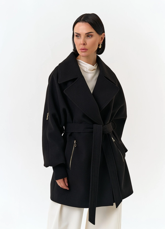 Женское укороченное пальто с декоративными молниями модель № 32805 меха малина
